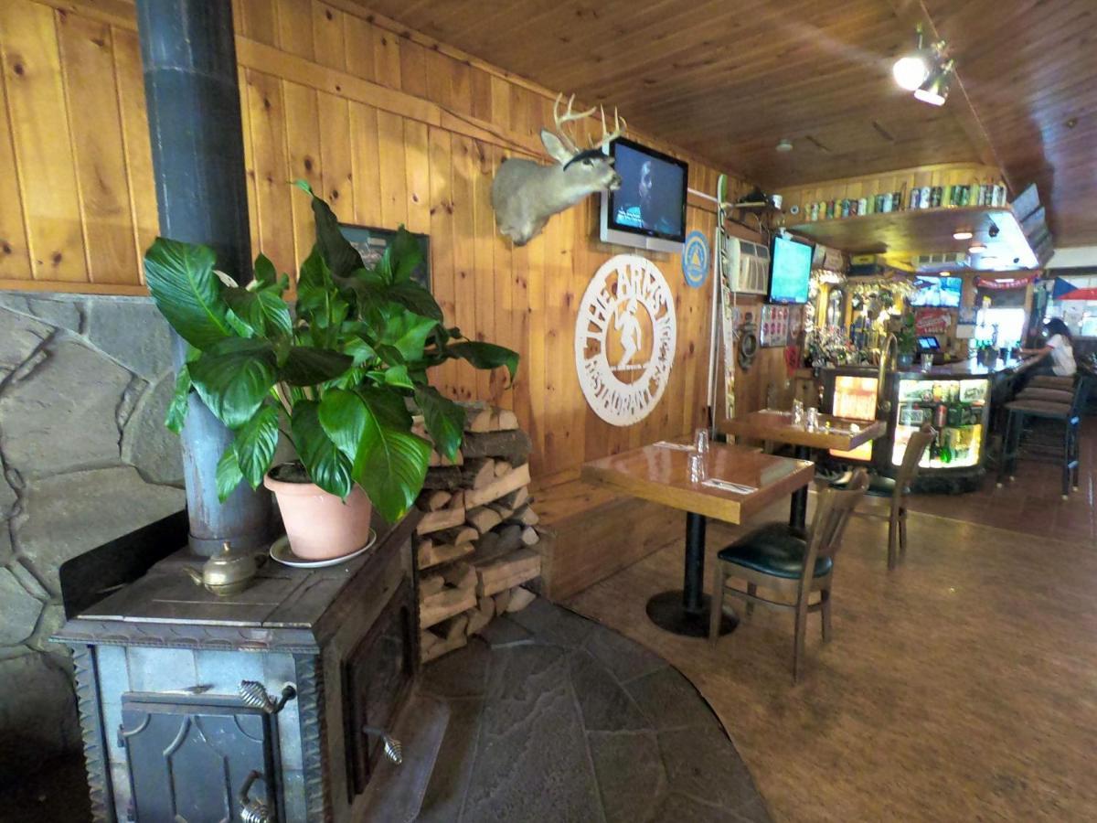 Pine Hill Arms Hotel Εξωτερικό φωτογραφία