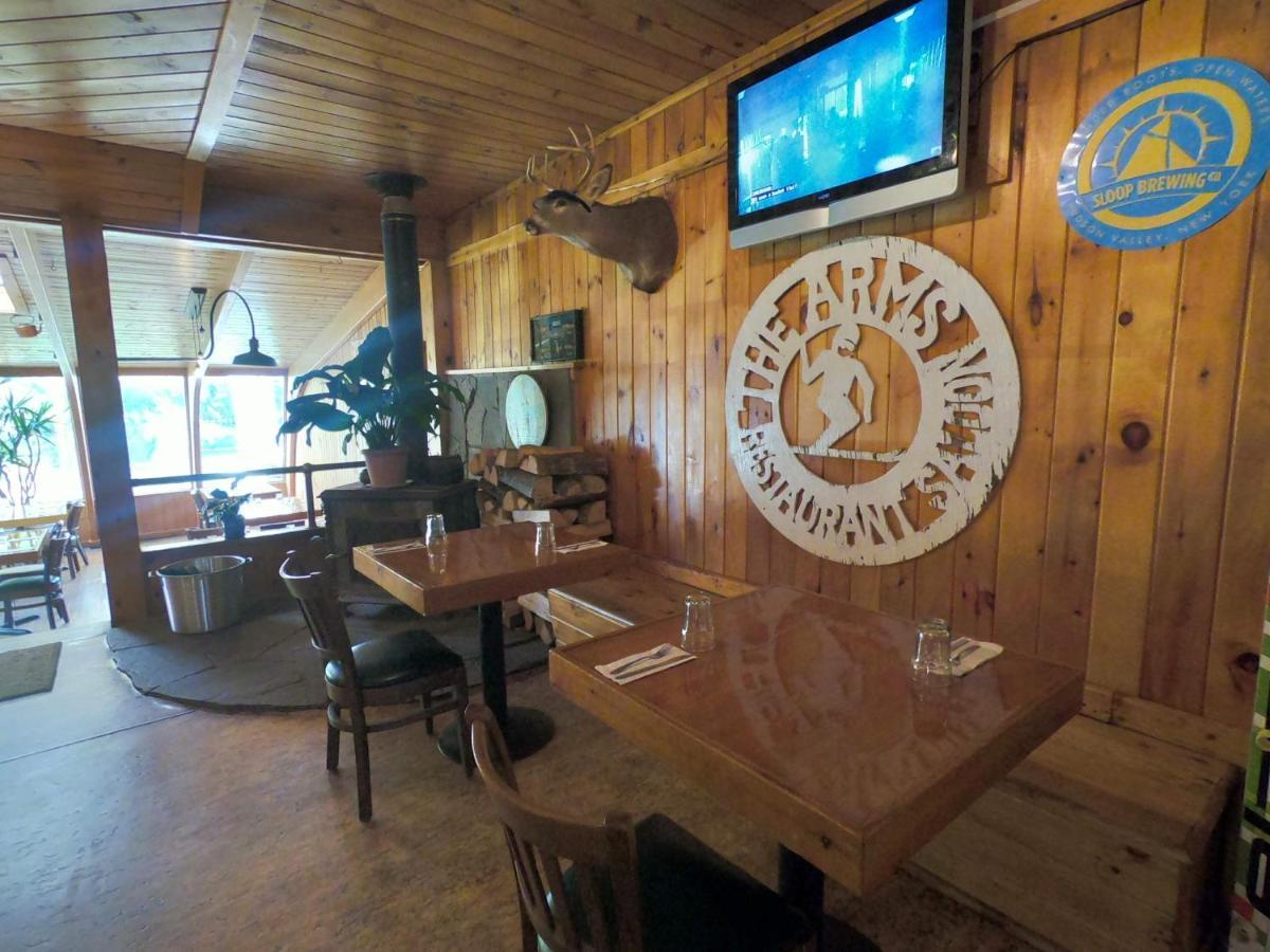 Pine Hill Arms Hotel Εξωτερικό φωτογραφία